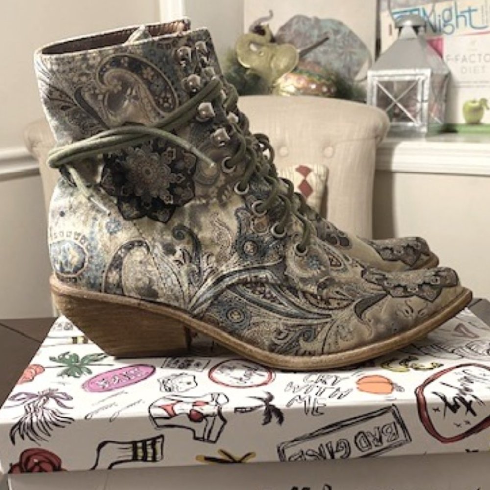 Jeffrey Campbell x Free People Elmcroft Grove Velv